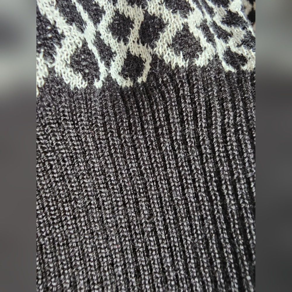 New Nina Leonard Cardigan - Picture 8 of 11